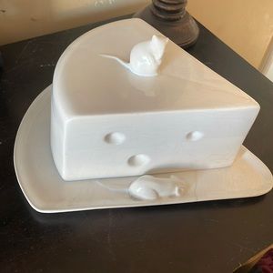 🌺 ELPA white porcelain cheese keeper made in Portugal